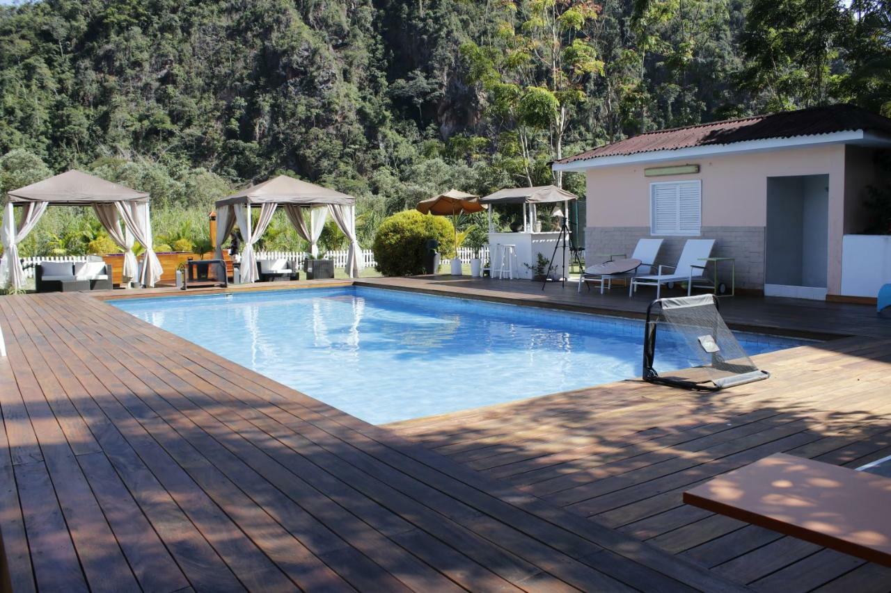 Hotel Presidente Selva La Merced  Buitenkant foto